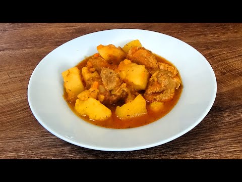 Видео: Простая и вкусная свинина с картофелем!