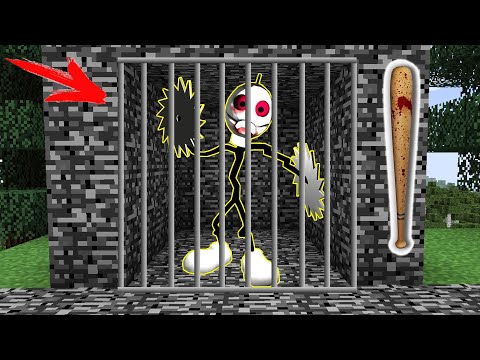 Видео: БАБКА ГРЕННИ ПОЙМАЛА И ПОСАДИЛА В ТЮРЬМУ ТУШИ СВЕТ В МАЙНКРАФТ SCP ЛОВУШКА MINECRAFT