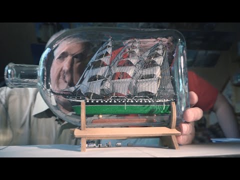 Видео: Корабль в бутылке. Уникальная профессия с кандалами на ногах. Интервью крутого мастера |ИЛ