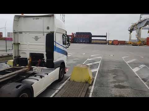 Видео: Контейнерные проблемы в портах осенью - штормы, забастовки, очереди. 