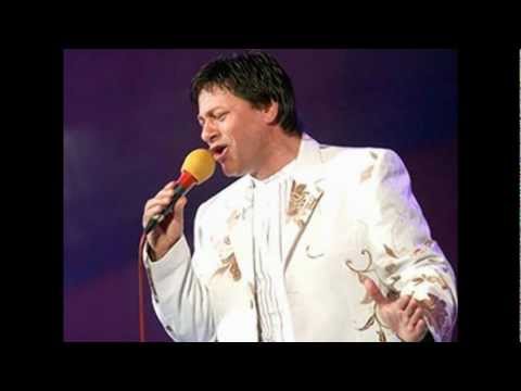 Видео: Гоце Арнаудов - Дали чекаш стара мајчице + текст