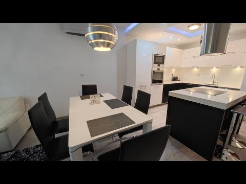 Видео: Тристаен Апартамент в София - жк.Лагера