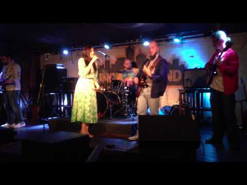 Видео: Катя Грачева с группой. Kate Gracheva with band - Underground Music Hall. 10.09.2013