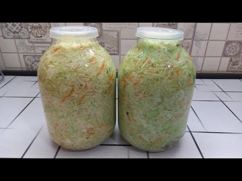 Видео: Квашена капуста по такому рецепту , виходить хрумка , білосніжна і дуже смачна.