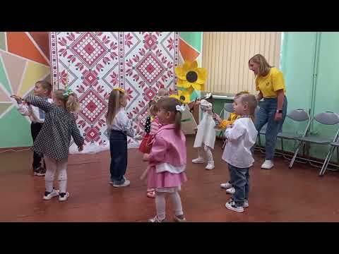 Видео: Музична розвага до Дня козацтва "Ми маленькі козачата" (молодший дошкільний вік)