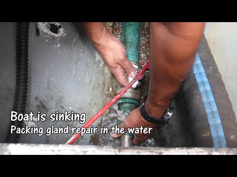 Видео: Лодка тонет. Ремонтируем прокладку в воде.