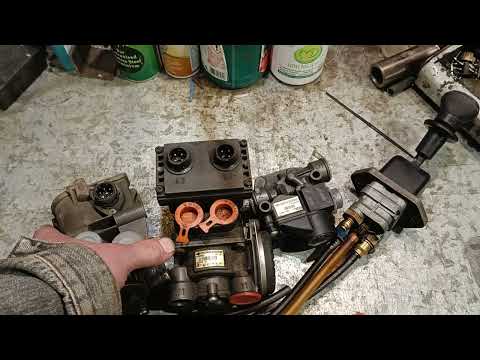 Видео: Цифры на тормозных кранах и модуляторах. Что обозначают.