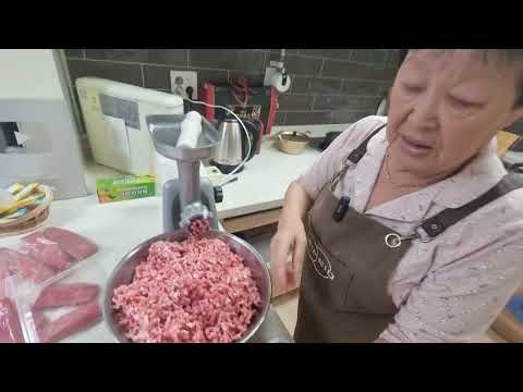 Видео: МАМА ЛЮБИТ МЯСО|СТЕЙКИ/MOM LOVES MEAT|STEAKS