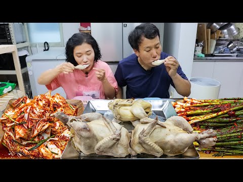Видео: Куриный суп с женьшенем (Самгетан),Куриный Бэксук,Свежий кимчи (Бэчу Геотджори) МУКБАНГ