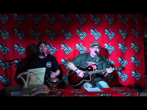 Видео: Гарри Ананасов и К "Солдат"