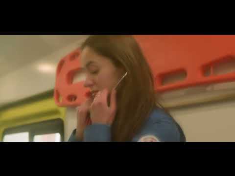 Видео: Скорая помощь! уступи дорогу едет жизнь.