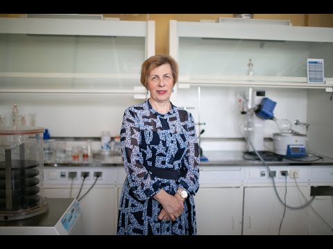 Видео: Аэрогель   самый легкий материал на Земле  Интервью с Н В  Меньшутиной