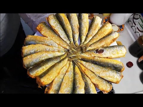 Видео: Жарим рыбу вкусно и быстро | Сардина на сковороде