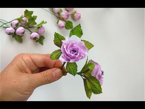Видео: Маленькие розы из фоамирана  мастер класс для начинающих