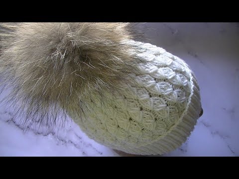 Видео: Вяжем шапку узором  "Спираль" спицами.