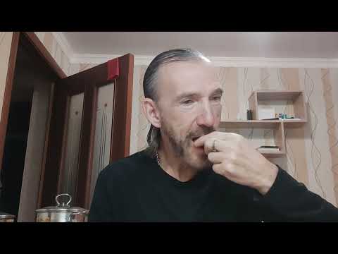 Видео: Воркута. Сардельки.Спагетти гречневые в "остром" соусе, с овощами.