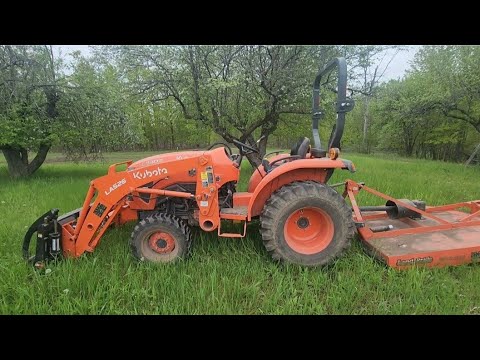 Видео: Первые впечатления о Kubota L3302: лучший трактор для серьезного владельца приусадебного участка?