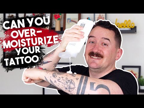 Видео: Можно ли нанести слишком много лосьона на татуировку?