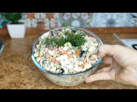 Видео: САЛАТ з ХЕКОМ зі смаком ВАРЕНИХ РАКІВ! 🦞😊
