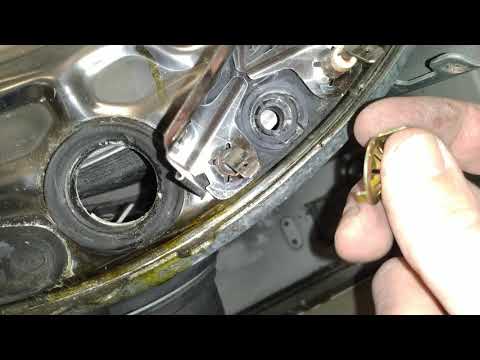 Видео: Как снять Тэн  стиральной машины Miele.