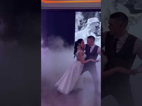 Видео: Океанами стали танец свадебный Денис и Аделина