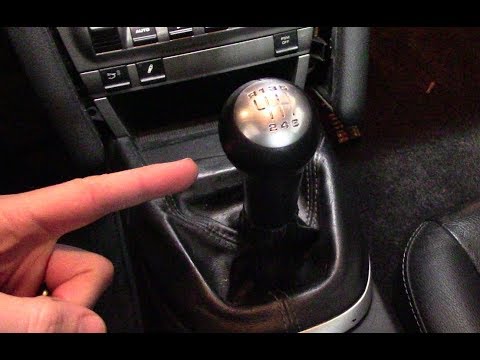 Видео: Как настроить рычаги переключения передач Porsche — 911, Cayman, Boxster