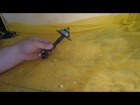 Видео: Ремонт ограничителя двери  Мазда 6