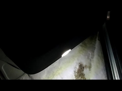 Видео: Установка подсветки дверей пассат б6.