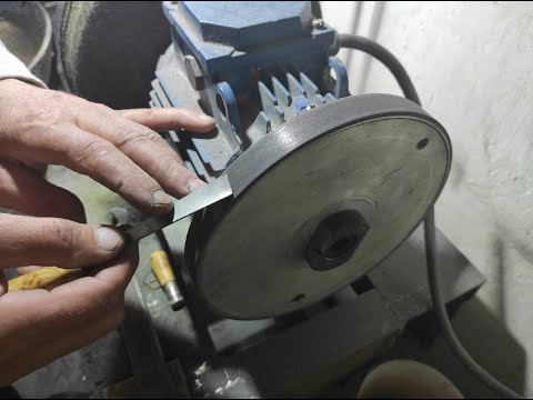 Видео: Быстрая доводка резца на алмазе