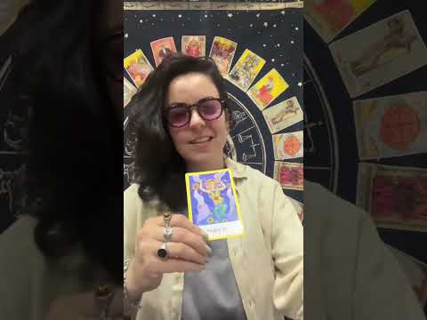 Видео: Его тайное послание Вам? #таро #tarot #гадание #картытаро #shorts