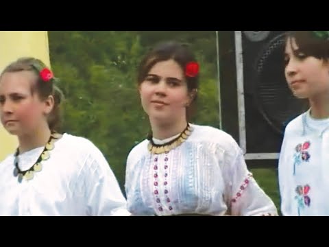Видео: Алботина '2009 - народни хора от Гъмзово / Albotina '2009 - folk dances from Gamzovo