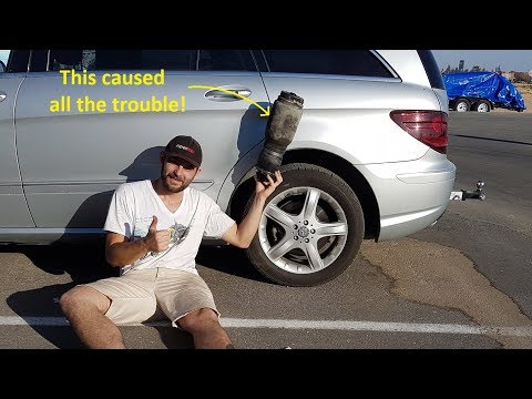 Видео: Замена пневмоподвески Mercedes на парковке отеля