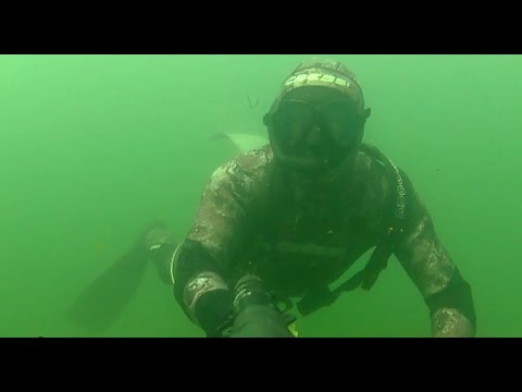 Видео: Подготовка к Подводной охоте зимой