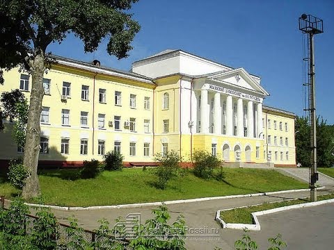 Видео: Олег БЫКОВ: ИНТЕРНАТ, ДЕТСКИЙ ДОМ ИЛЬ ПРИЮТ - МОЙ ДОМ