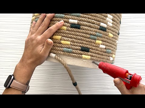 Видео: DIY 😇 Потрясающая идея корзины, которую я сделала из пластиковой бутылки! | Домашний декор