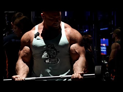 Видео: Вес на штанге равно мышечная масса?