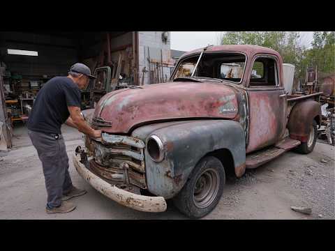 Видео: Мужчина Превращает Пикап JUNKYARD в РОСКОШНЫЙ Родстер | Пикап GMC 1949 Года от @HalfassKustoms