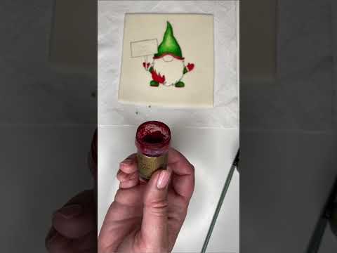 Видео: рисунок Гнома на мастике из маршмеллоу 2 часть