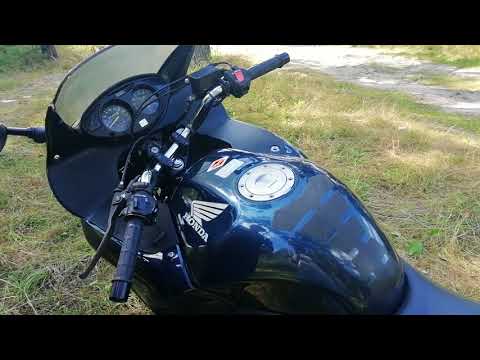 Видео: Honda Deauville NT650V. Хонда Девиль.