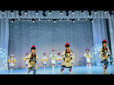 Видео: Уран дэг- Их цэнгэл наадам