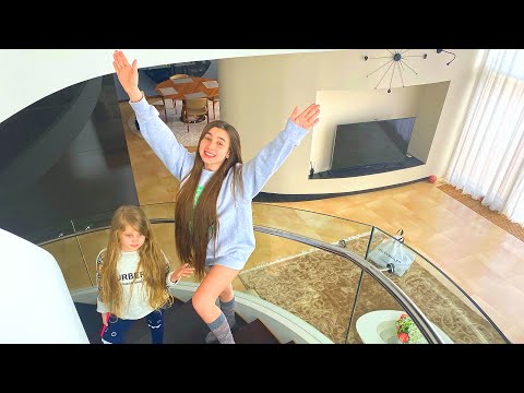 Видео: РУМ ТУР!!! Страшная комната ЛЕДИ ДИАНЫ!!!