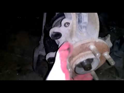 Видео: Замена ступичного подшипника Мазда 3 ВК