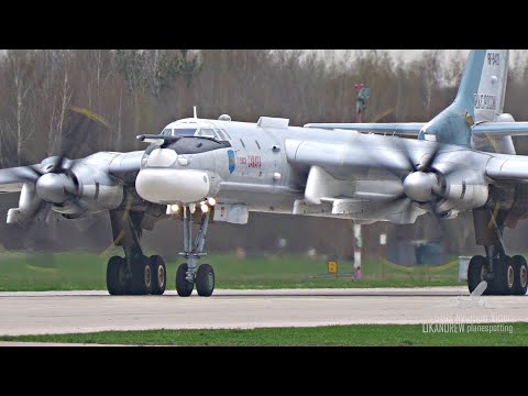 Видео: Ту-95МСМ Глубоко модернизированный "Медведь". С теплым ламповым звуком. Взлёт из Жуковского.