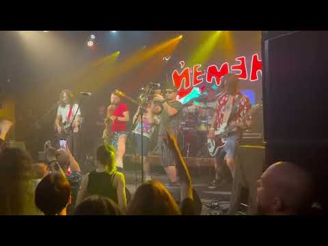 Видео: группа Йемен - Лучший работник (live Revolution Fest 03/02/2024)