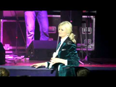 Видео: Ирина Круг - Просто заходи