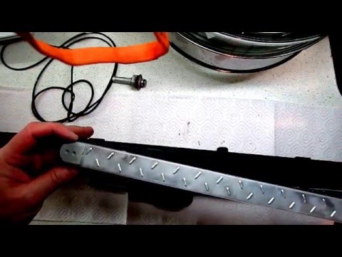 Видео: Разбираем радиатор Мазда 6 нижний бачёк