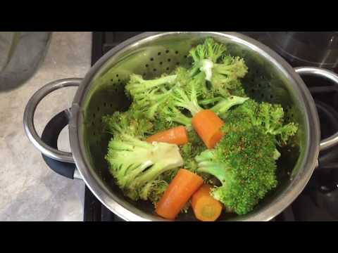 Видео: Овощи на пару без пароварки