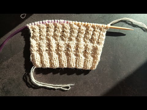 Видео: Фантазийная резинка спицами или самостоятельный узор#knitting#вязанаямода#вязание#узордляначинающих