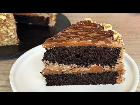 Видео: Простой и вкусный домашний шоколадный торт за 15 минут!🎂