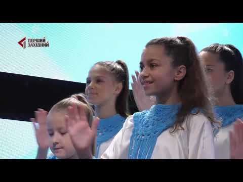 Видео: Щасливе Різдво  - Tabakov і Творча школа Павла Табакова